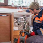 Trabajo para plomero en construcción